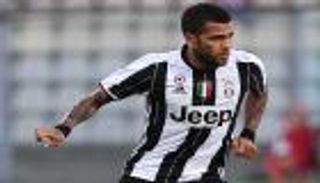 ألفيس يعترف بقرب انتقاله لمانشستر سيتي