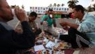 رمضان ليبيا .. الحرب لم تمنع الاحتفال 