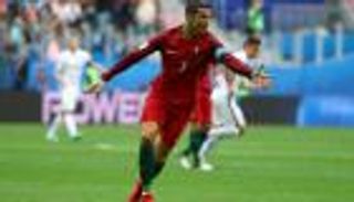 مدرب تشيلي يحذر من كريستيانو "الحاسم"