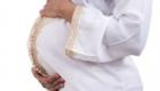 تحذير للأم.. البدانة تزيد العيوب الخلقية لمولودك