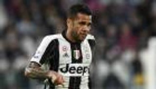 ألفيس يودع يوفنتوس ويعتذر لجماهيره