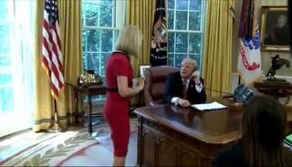 ترامب استدعى الصحفية إلى مكتبه