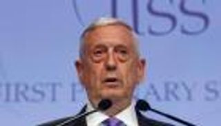 ماتيس يتهم بوتين بتحدي "الأمن والسلام" في أوروبا