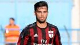 صراع ثلاثي لضم نجم ميلان