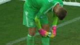 بالفيديو.. "ورقة" تساعد ألمانيا للفوز على إنجلترا في "يورو الشباب"