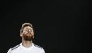 سلطات الضرائب تداهم فندق ميسي قبل حفل زفافه