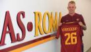 روما يحسم صفقة الهولندي كارسدورب