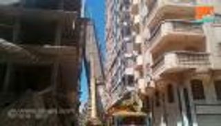 مصر.. لعنة برج الإسكندرية المائل تصيب 5 عقارات