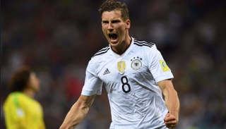 ليون جورتزكا