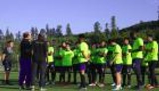 مدرب النصر السعودي يوضح للاعبيه أهمية معسكر تركيا