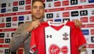 ساوثهامبتون يدعم دفاعاته بصفقتين واعدتين