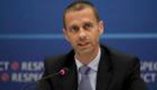 "يويفا" يبحث تحديد سقف راوتب اللاعبين