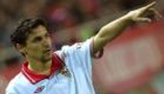 لاتسيو يغري نافاس لخطفه من إشبيلية