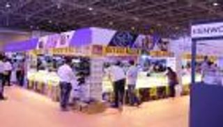 أكثر من 108 آلاف زائر لمعرض ليالي رمضان في الشارقة