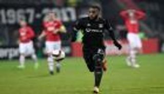 لاكازيت يصل أرسنال لإنهاء إجراءات صفقته القياسية