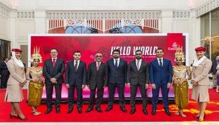 وفد طيران الإمارات في كمبوديا 