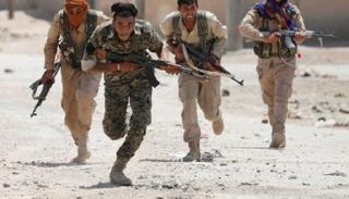 داعش في طريقه لخسارة حماة وسفاحوه محاصرون بالرقة