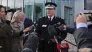 بالفيديو.. إخلاء مبنى ركاب في مطار مانشستر بسبب إنذار كاذب