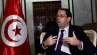 تونس.. الحرب على الفساد تنقذ حكومة الشاهد