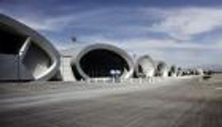 "موانئ دبي العالمية" تبدأ تشغيل محطة السياح في ليماسول