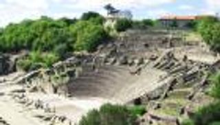 ليون.. المدينة الأثرية القديمة تستضيف أول بينالي معماري بفرنسا