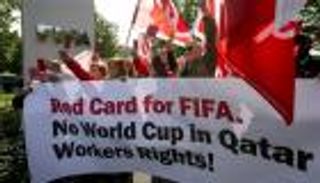 خبير سياسي يرجح سحب المونديال من قطر لأسباب إنشائية