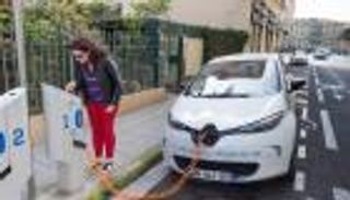 فرنسا.. حظر بيع سيارات البنزين بحلول عام 2040