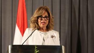 السفيرة مشيرة خطاب