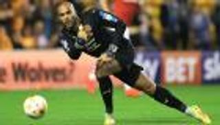 إصابة حارس نيجيريا بسرطان الدم