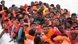 مهاجرون غير شرعيون - أرشيفية  