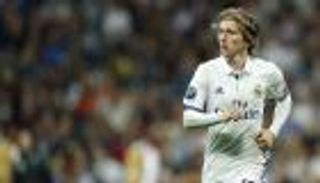 ميلان يخطط لضم مودريتش في يناير