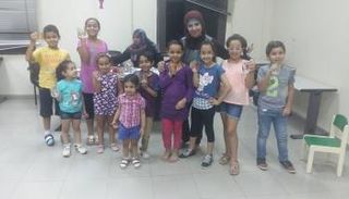 صورة لأطفال يشاركون في نشاطات داخل مكتبة مصر العامة