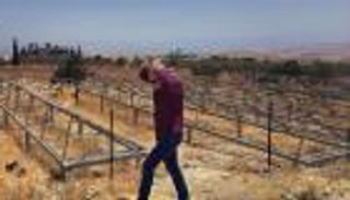 الاحتلال الإسرائيلي يدمر مولد الطاقة الوحيد لقرية فلسطينية