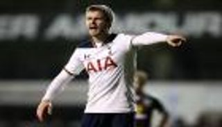 توتنهام يرفض التخلي عن لاعبه لليونايتد