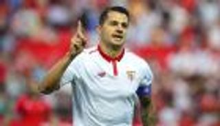 إشبيلية يغلق أبواب فيتولو أمام أتلتيكو