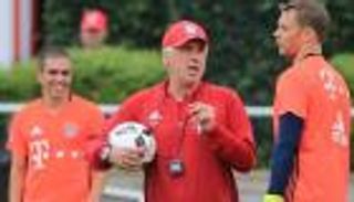 أنشيلوتي: نوير "كمبيوتر" في المرمى