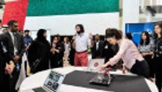 "مطارات دبي" تبحث أفكارا خلاقة لضمان التفوق في قطاع الطيران