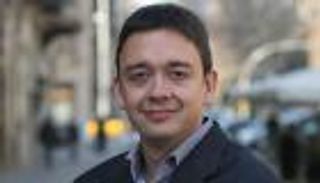 التوقيع مع صفقات جديدة لن ينقذ إدارة برشلونة