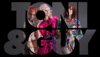 مركز تجميل توني آند جاي في جزيرة النخلة