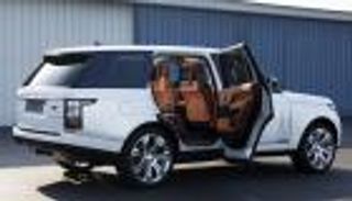 لاند روفر تبحث إنتاج طراز ينافس "بنتايجا" من بينتلي