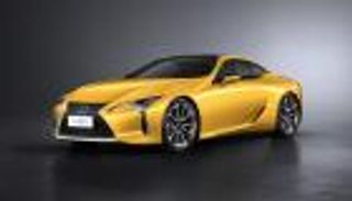 "لكزس" الهجينة تحقق مبيعات قياسية في الإمارات 