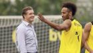 أموال الصين تنادي أوباميانج دورتموند