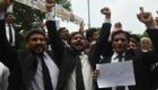 رئيس الوزراء الباكستاني: الاتهامات بشأن ثروة عائلتي "افتراء"