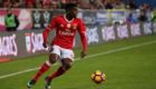 لاعب بنفيكا يوفر لبرشلونة 10 مليون يورو