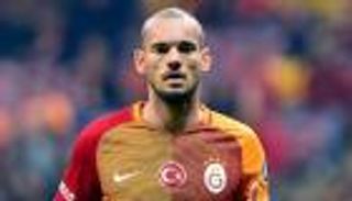 جالاطا سراي يفسخ عقد شنايدر