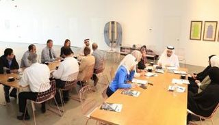 جانب من الجلسة الحوارية