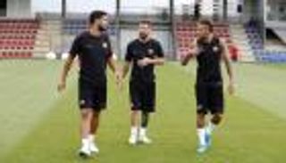 بالصور.. ميسي يعود إلى تدريبات برشلونة