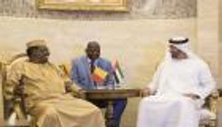 محمد بن زايد يبحث مع رئيس تشاد تعزيز التعاون المشترك