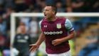 تيري "القائد" يظهر لأول مرة مع أستون فيلا