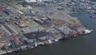 الصين تعزز هيمنتها البحرية ومخاوف من أهداف غير تجارية